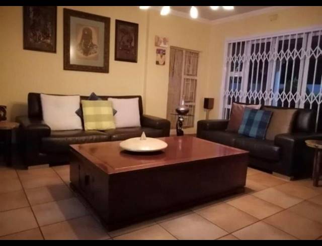 7 BEDROOM HOUSE FOR SALE IN CLAYVILLE